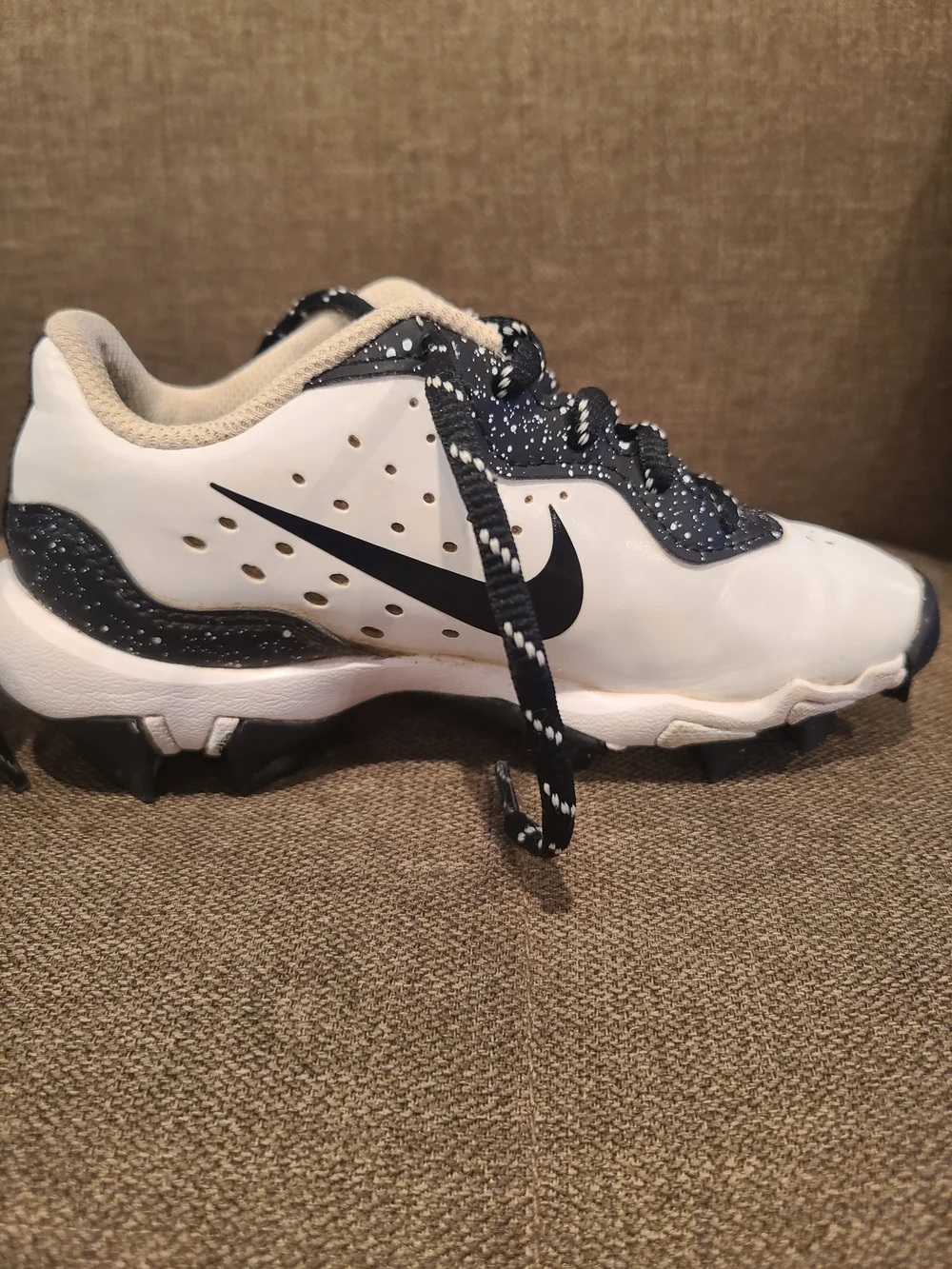 Nike Alpha Huarache 4 Keystone GS baseball cleats in white & black splatter  11C